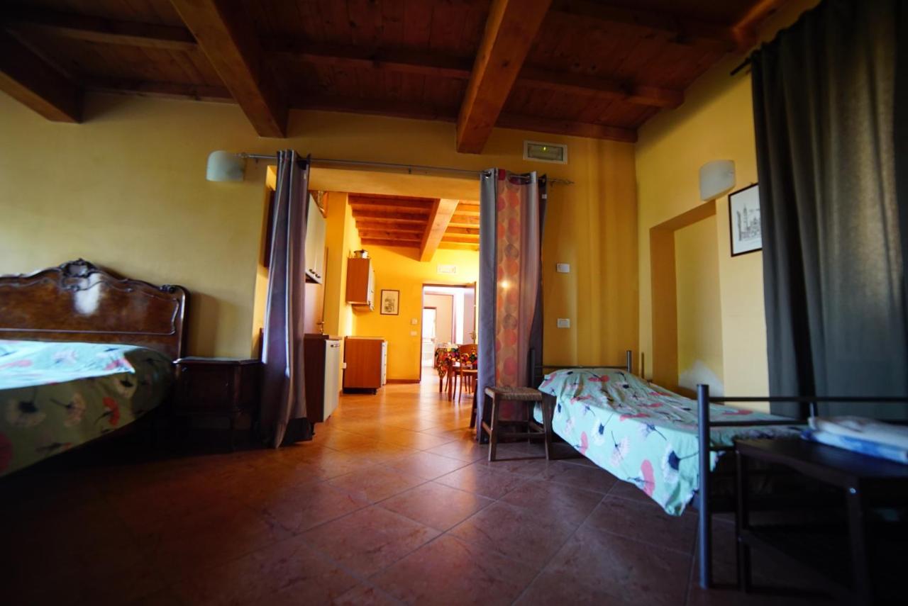 Agriturismo Il Sole Villa Rivarolo del Re ed Uniti Exterior foto