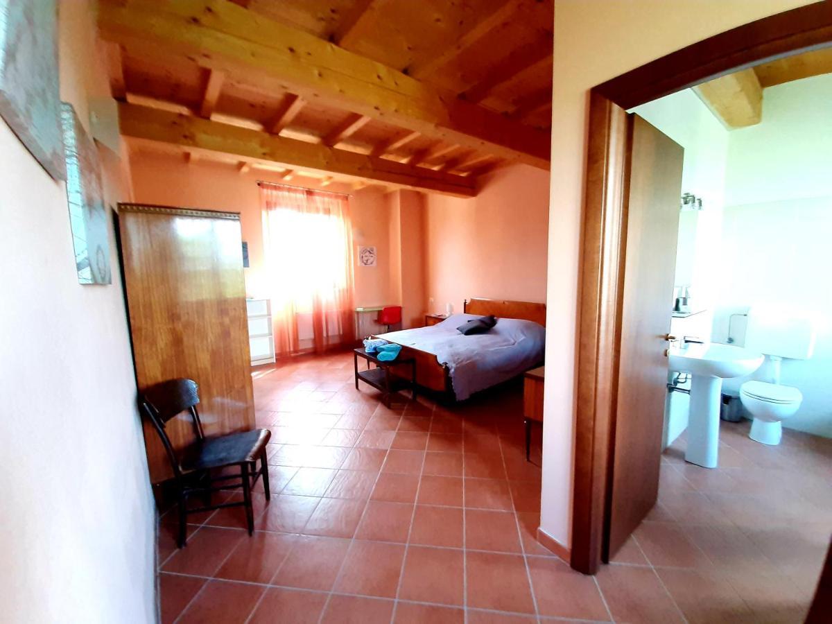Agriturismo Il Sole Villa Rivarolo del Re ed Uniti Exterior foto